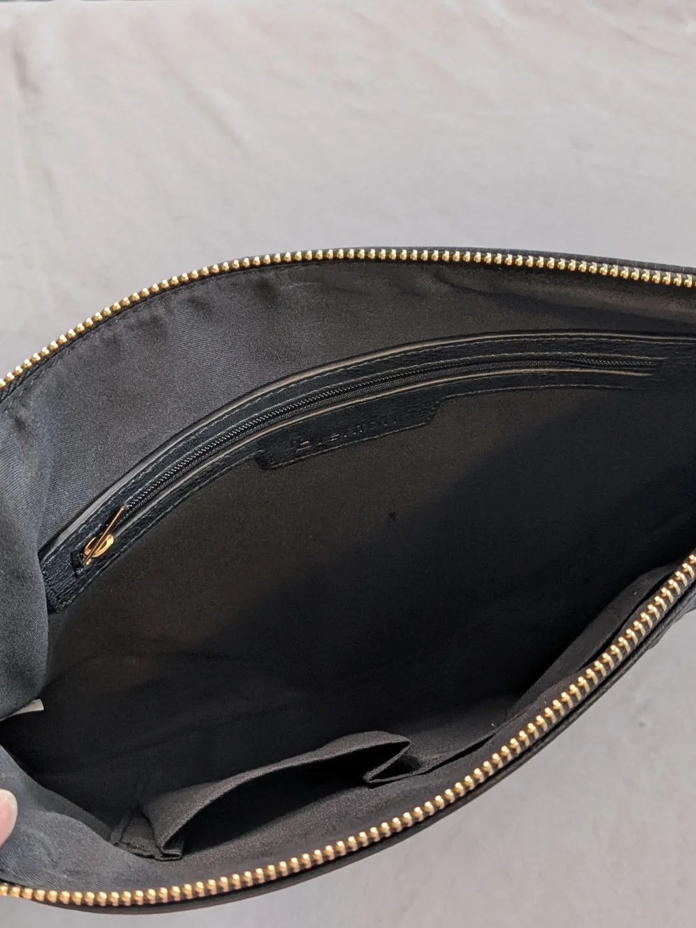 Brentano Black Tablet Sleeve Pouch Textured 9x13 NWT - Picture 4 of 6
